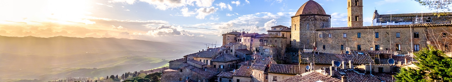 Offres de Vol + Hôtel **Volterra**