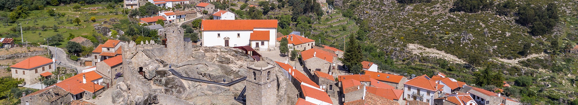 Offres de Vol + Hôtel **Castelo Novo**