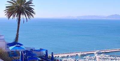 La Tunisie de la Méditerranée au désert La Tunisie de la Méditerranée au désert