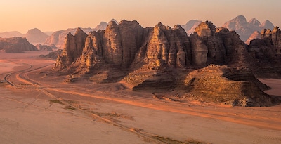 Route à travers le Royaume Hachémite et le Wadi Rum