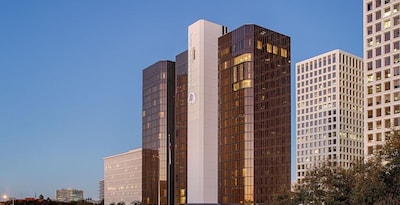 Doubletree By Hilton Hotel Houston - Greenway Plaza