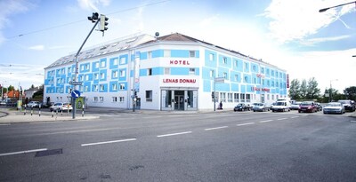 Lenas Donau Hotel