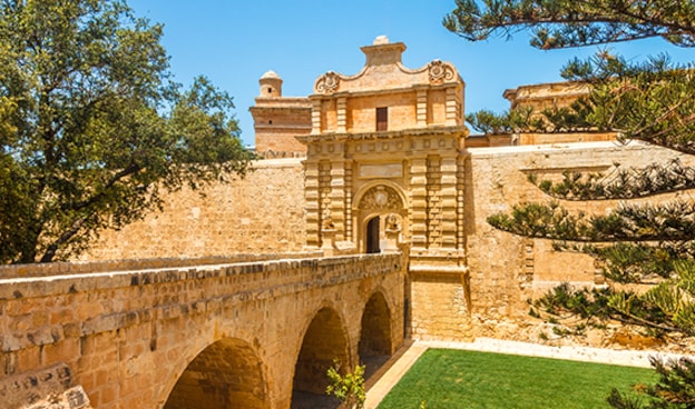 Nous vous proposons une sélection d'offres de vols, d'hôtels, de forfaits, de locations de voitures, et plus encore. Consultez-les via un simple clic : Mdina et Rabat: Les cités du silence