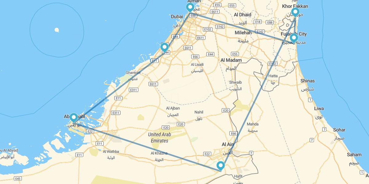 Route à travers les Quatre Émirats Arabes