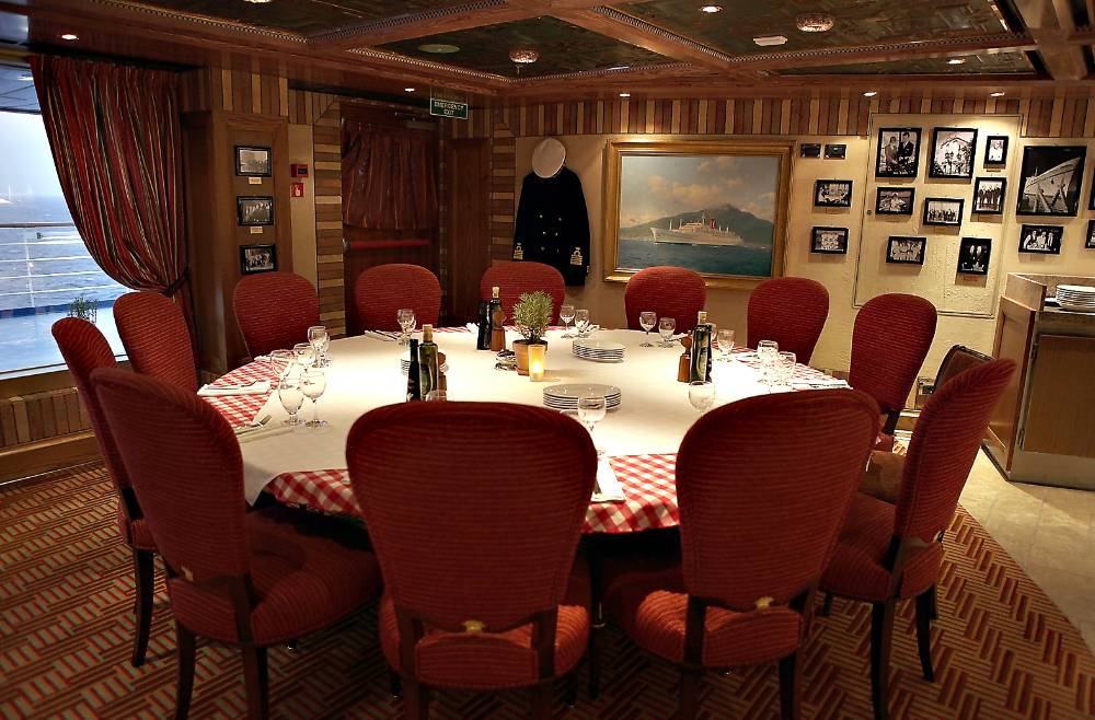 Photo Carnival Breeze39