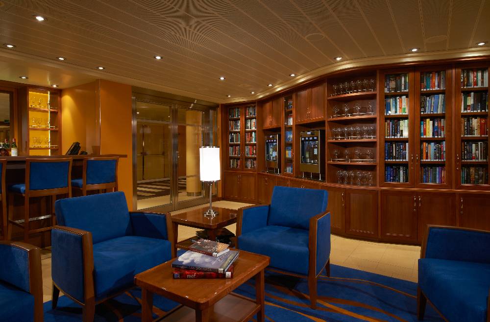 Photo Carnival Breeze20