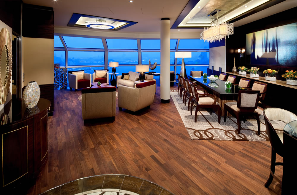 Photo Celebrity Reflection17
