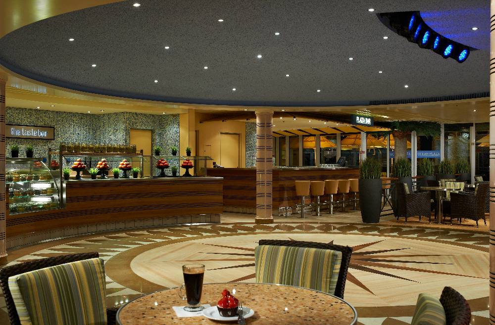Photo Carnival Breeze24