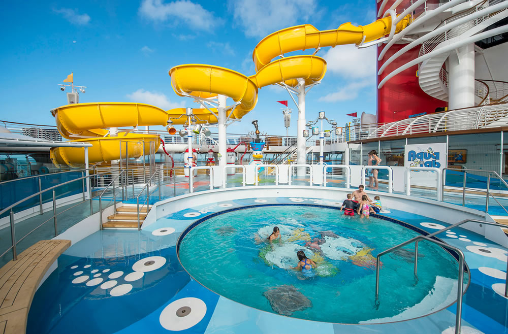 Photo Disney Wonder4