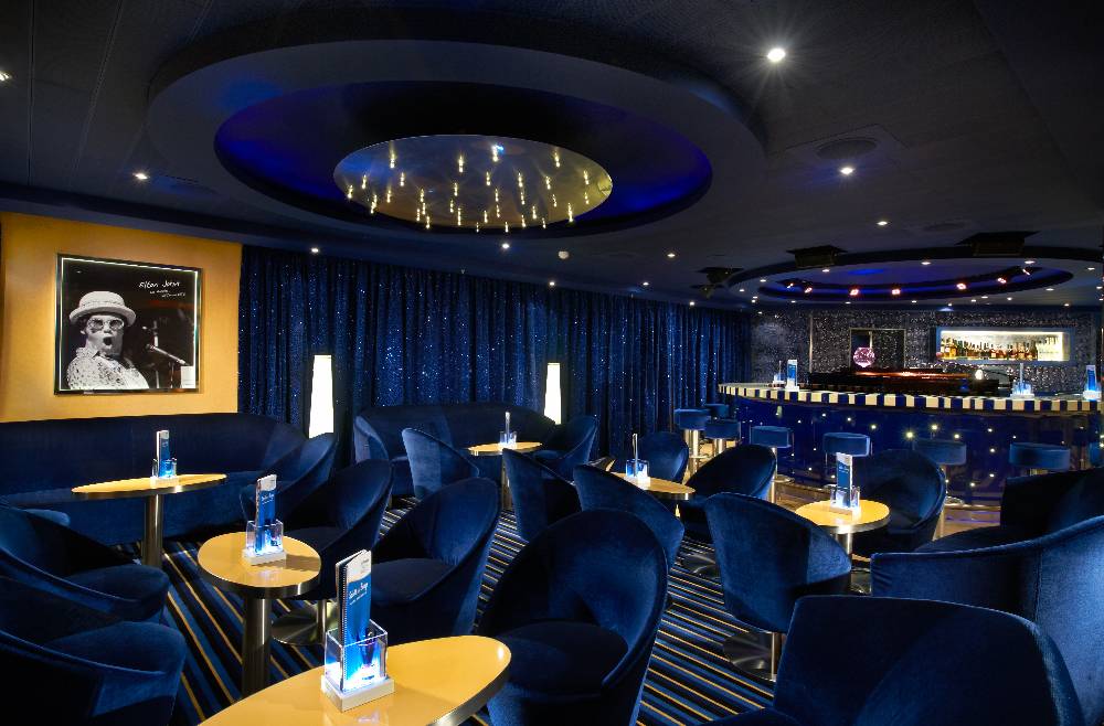 Photo Carnival Breeze26