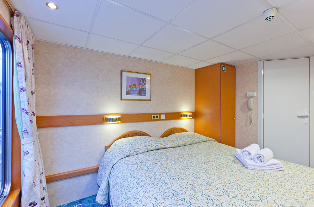 Cabine avec deux lits simples