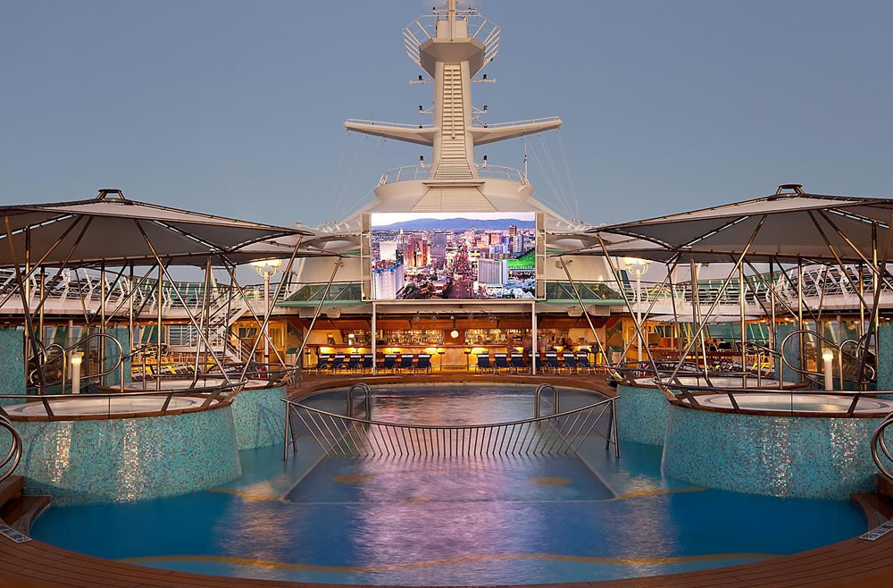 Photo Explorer of the Seas15