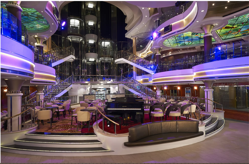 Norwegian Star restaurant Atrium