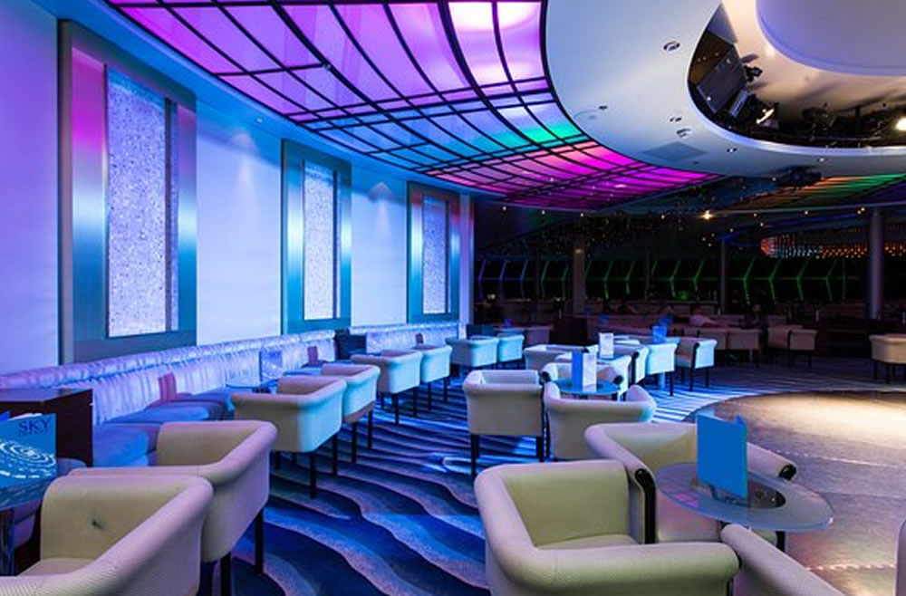 Photo Celebrity Constellation24