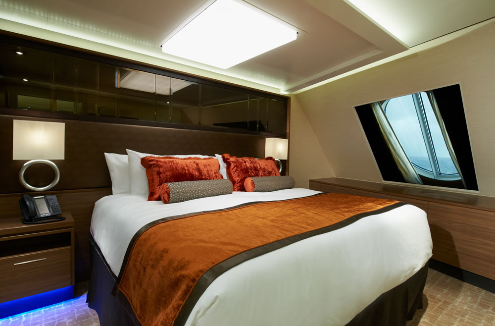 Photo Celebrity Reflection22