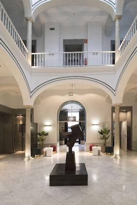 Gallery - Petit Palace Santa Cruz