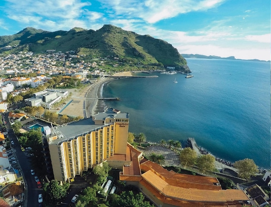 Gallery - Baía Madeira Hotel – Ocean Beachfront