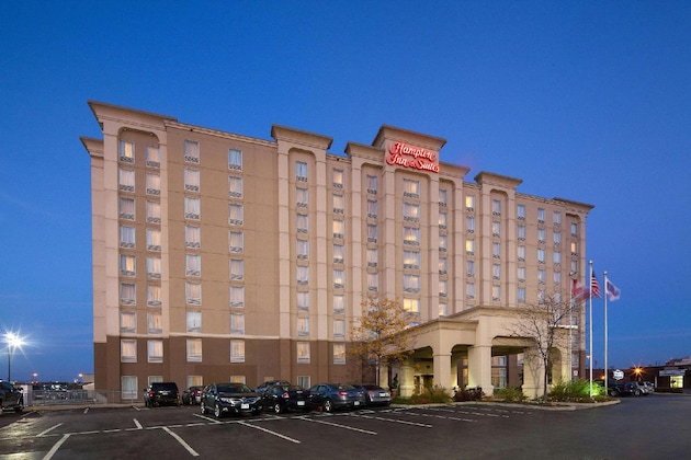 Gallery - Hampton Inn & Suites By Hilton Toronto Airport