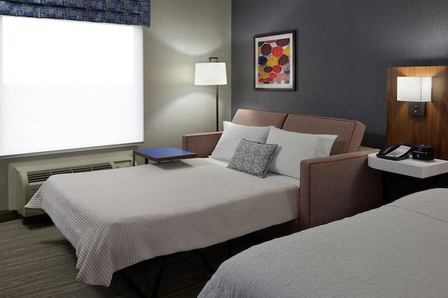 Gallery - Hampton Inn & Suites By Hilton Montreal-Dorval