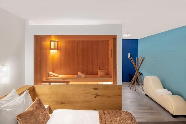 Gallery - Waldegg
