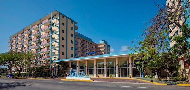 Gallery - Gran Caribe Sunbeach
