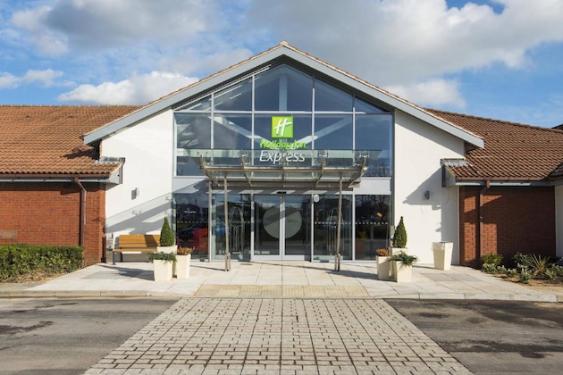 Gallery - Holiday Inn Express Portsmouth - North By Ihg