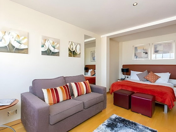 Gallery - Roland House