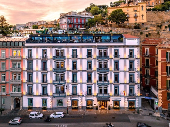 Gallery - Grand Hotel Parkers