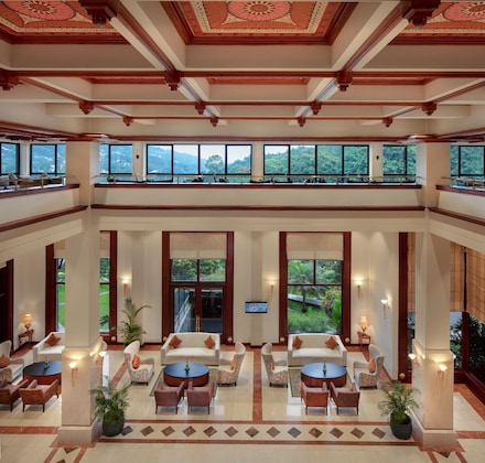 Gallery - Earl's Regency