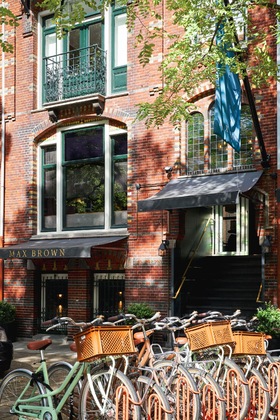 Gallery - Max Brown Hotel Museum Square