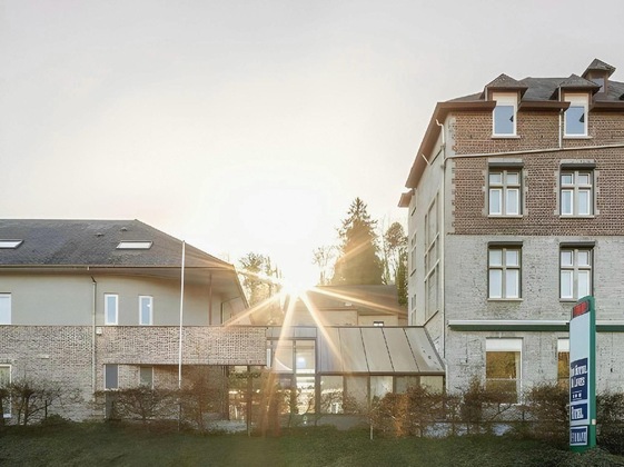 Gallery - New Hotel De Lives
