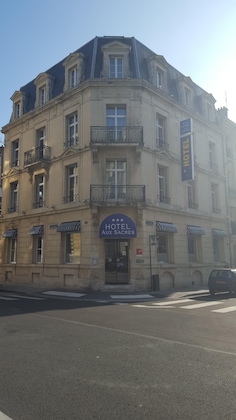 Gallery - Brit Hôtel Aux Sacres