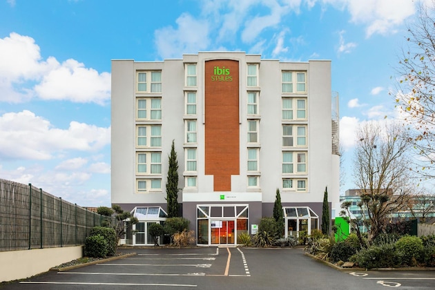 Gallery - Ibis Styles Colombes Paris Ouest