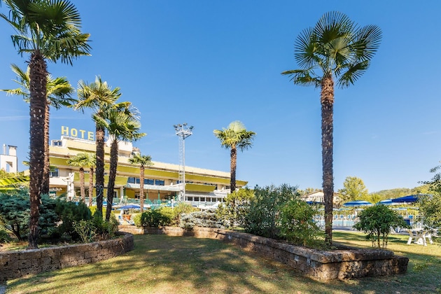 Gallery - Hotel Country Club