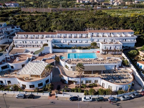 Gallery - Lh Pedraladda Resort