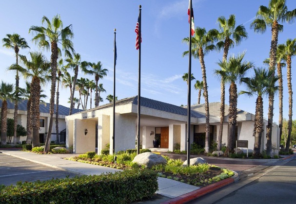 Gallery - Four Points By Sheraton Bakersfield