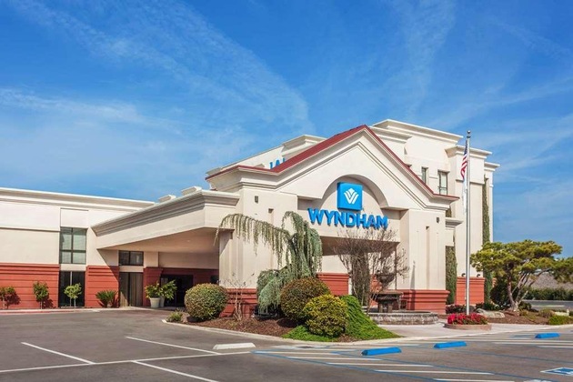 Gallery - Wyndham Visalia