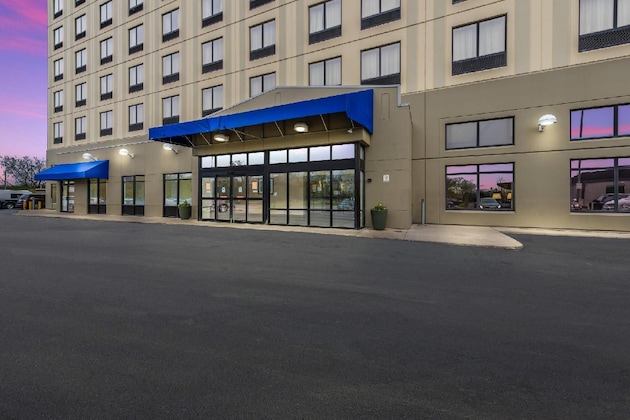 Gallery - Comfort Suites O'hare Airport