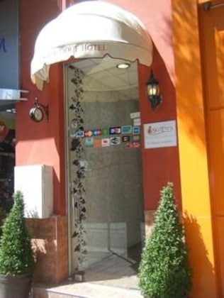 Gallery - Scottys Boutique Hotel
