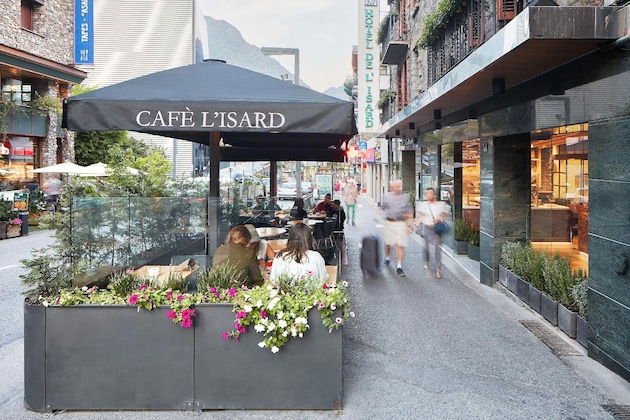 Gallery - Hotel De L'isard