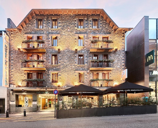 Gallery - Hotel De L'isard