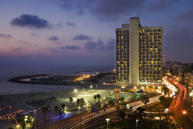 Gallery - Renaissance Tel Aviv Hotel