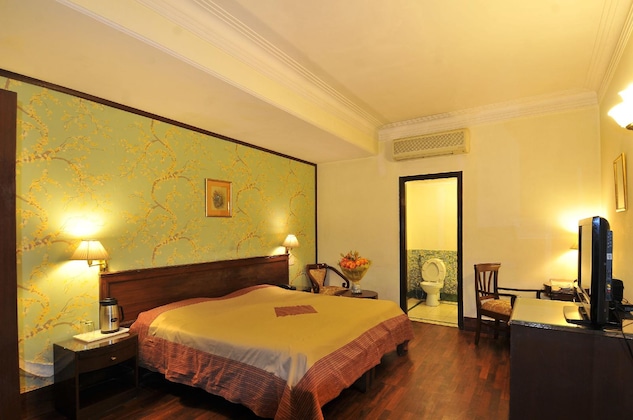 Gallery - Qutub Residency