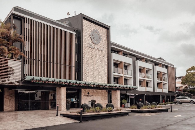 Gallery - The Executive Inn