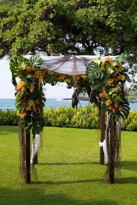 Gallery - Outrigger Kona Resort & Spa