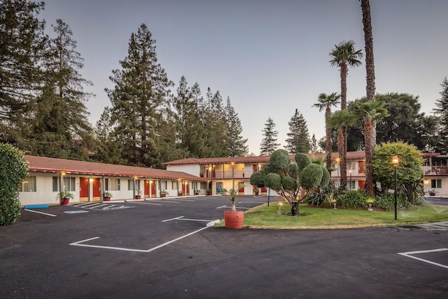 Gallery - The Palo Alto Inn