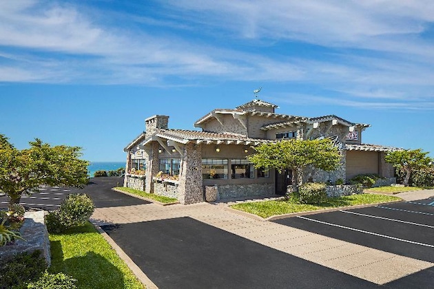 Gallery - Cavalier Oceanfront Resort