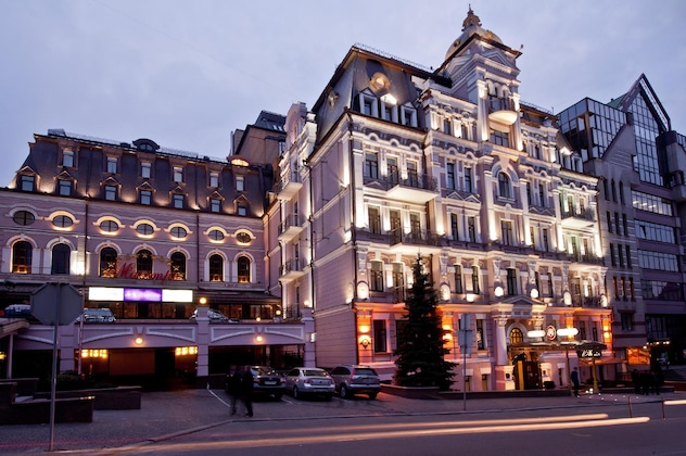 Gallery - Opera Hotel