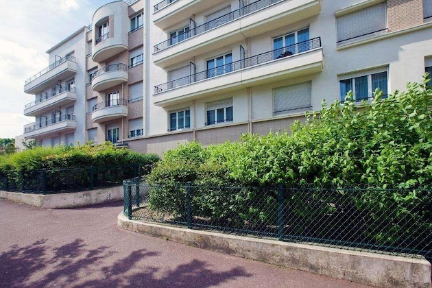 Gallery - Sejours Et Affaires Paris Nanterre