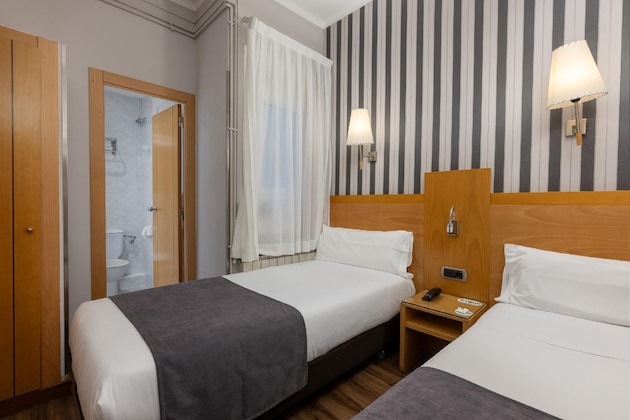 Gallery - Hotel Lyon